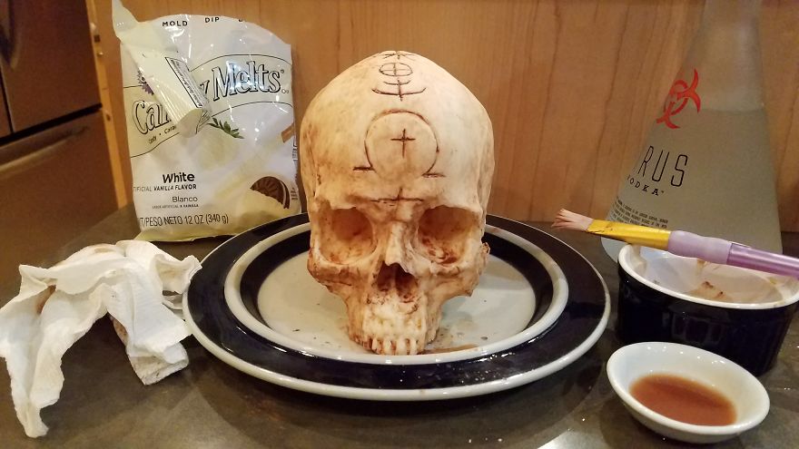 I Made A Skull Cake And Brought It To Work To Scare My Coworkers