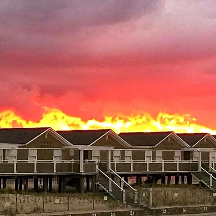 These Clouds Make The Buildings Look Like They're On Fire