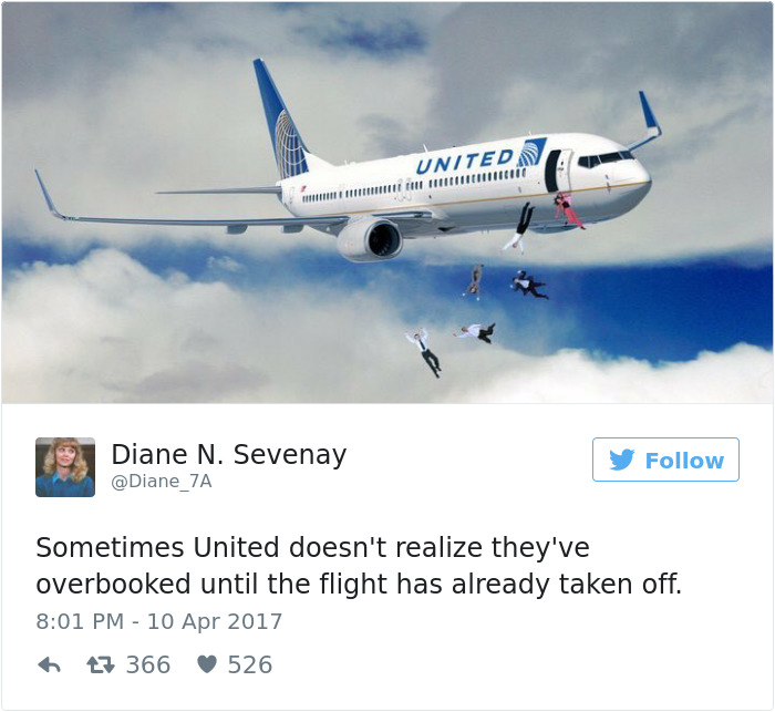 United Knows How To Deal With Overbooked Flights