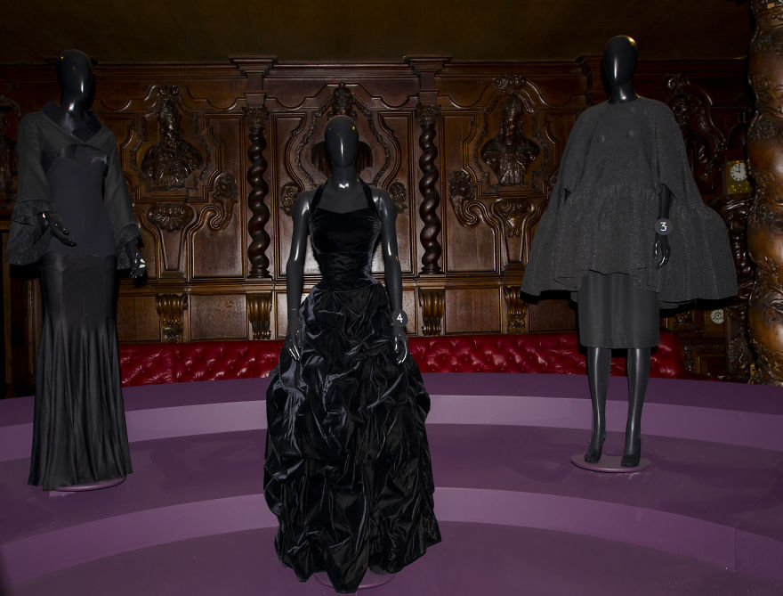 I Photographed 5 Centuries Of Fashion At Chatsworth House