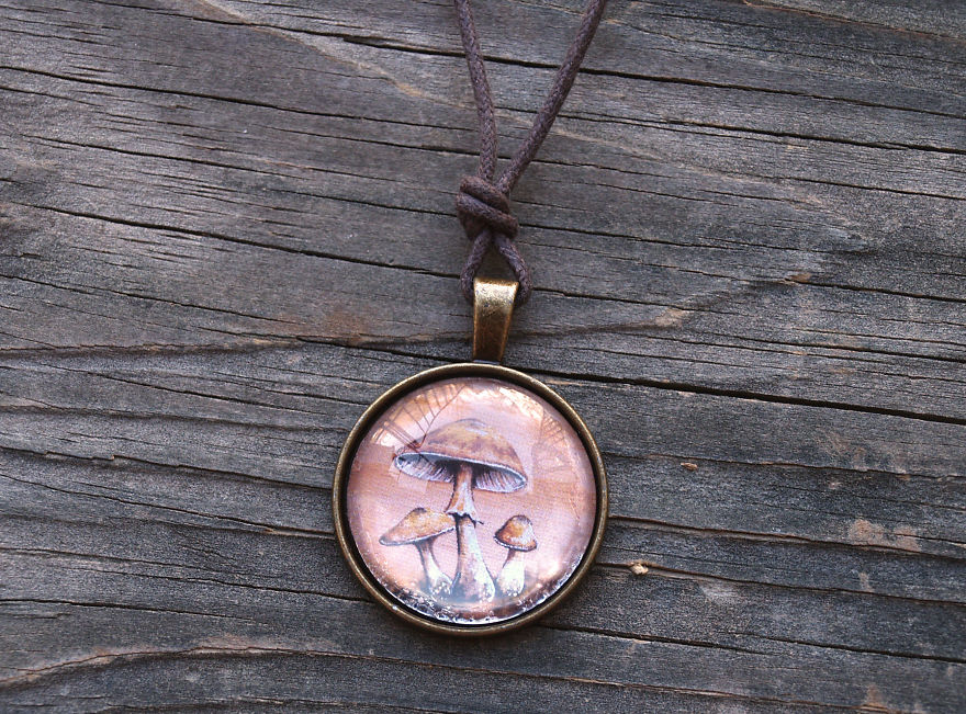 I Made Tiny Watercolor Painting Necklaces