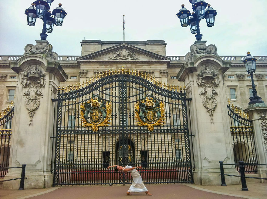 London, England At Buckingham Palace. Photo Credit Random Tourist