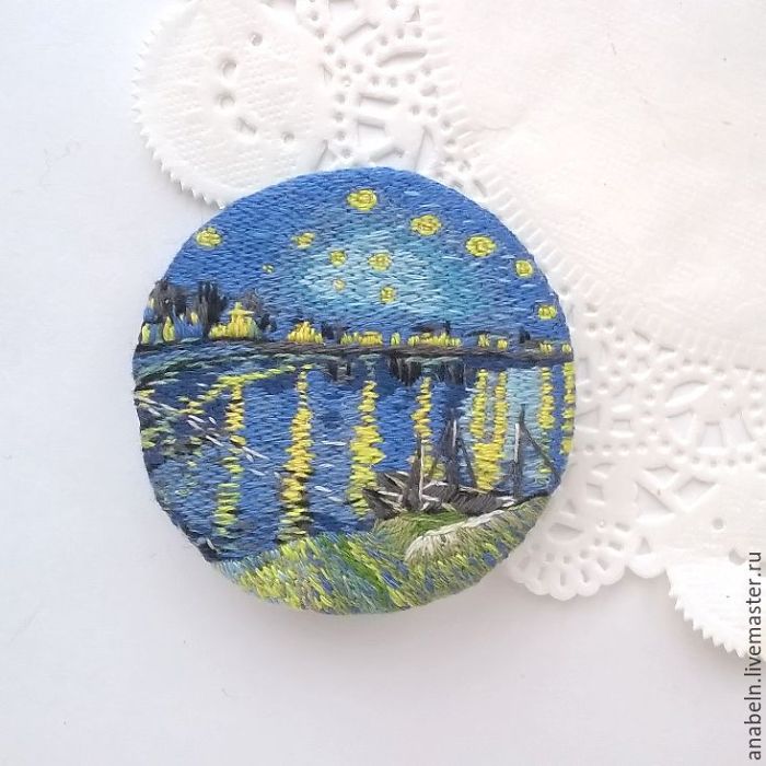 Embroidered Art Gallery: Amazing Brooches By Anna Fedorenko