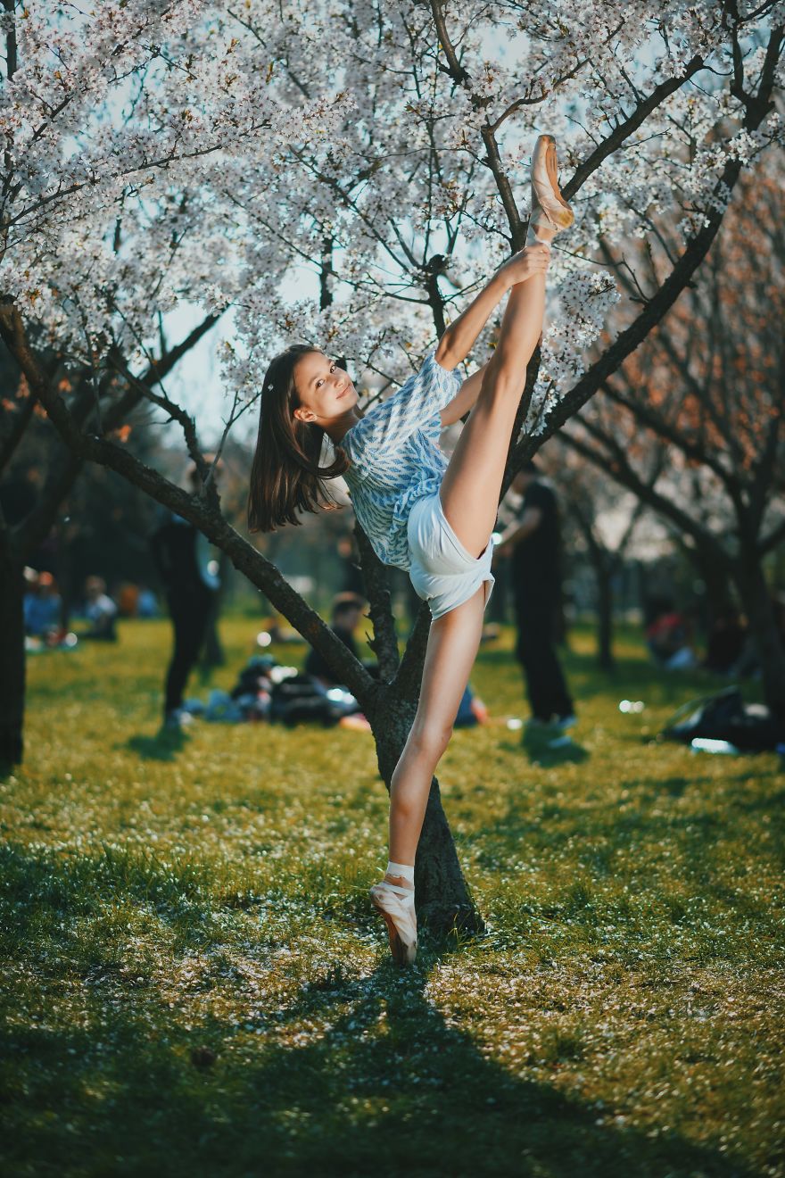 I Captured Stunning Portraits Of A Little Ballerina On A Beautiful Spring Day