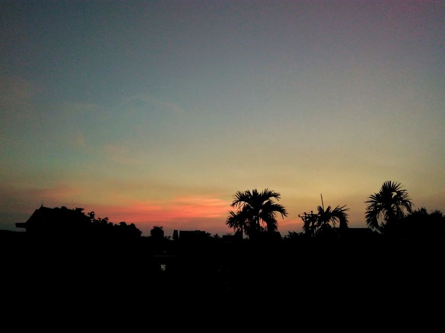 I Take Photos Of Sunsets With My Phone On My Roof To Practice