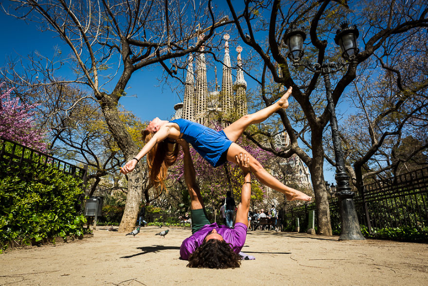 Mixing Body Art And Photography While Doing Yoga In Barcelona