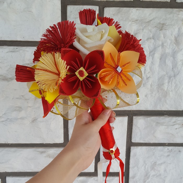Mom Makes The Most Beautiful Bouquets Out Of Handmade Paper Flowers And Her Two Daughters Help Her Decorate Them