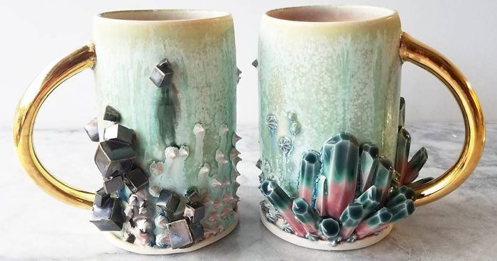 Self-Taught Artist Makes Dazzling Coffee Mugs Which Belong In Art Galleries