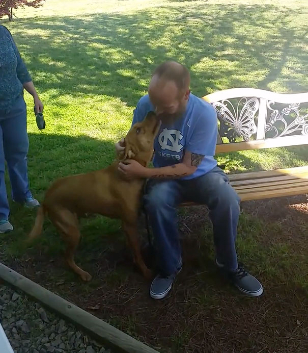 After This Man Lost 50 Pounds, His Dog Didn't Recognize Him