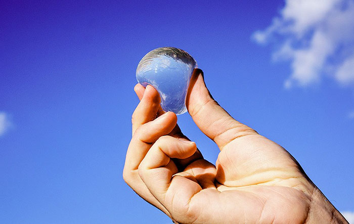 Edible Water Bubbles That Might Soon Replace Plastic Bottles