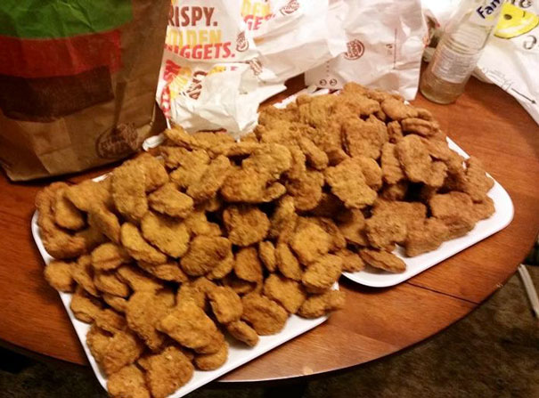 Have You Ever Gotten So Drunk With Your Friends You Bought 250 Nuggets, Taken A Picture Of It, Ate Them, Passed Out, And Had No Memory Of It? Because That's What Happened Last Night
