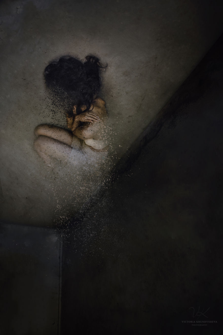 I Show The Darkness Of Depression Through Conceptual Photography
