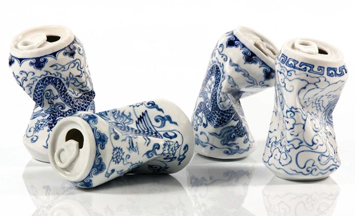 Esculturas de latas aplastadas al estilo de la porcelana antigua de la dinastía Ming