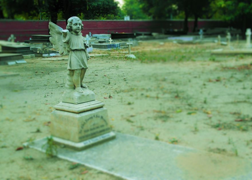 A Magnificent Cemetery Of Delhi - Echoes From The Dusty Corridors Of Time !!