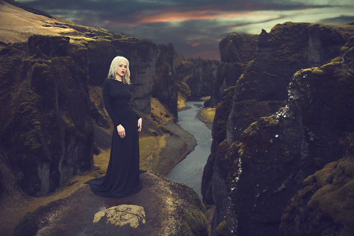 Photographer Captures Dramatic Figures On An Icelandic Landscape