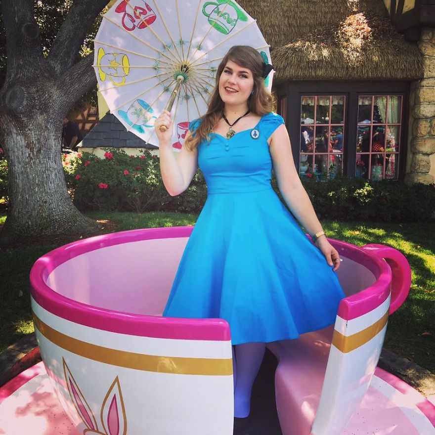 People Show Their Disney Love In Style For Dapper Day
