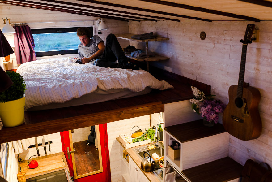 I Lived In A Tiny House For A Week
