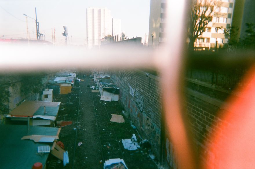 Refugees Document Their Reality Using Disposable Cameras