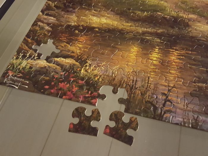 No puedo acabar el puzzle porque hay una pieza repetida