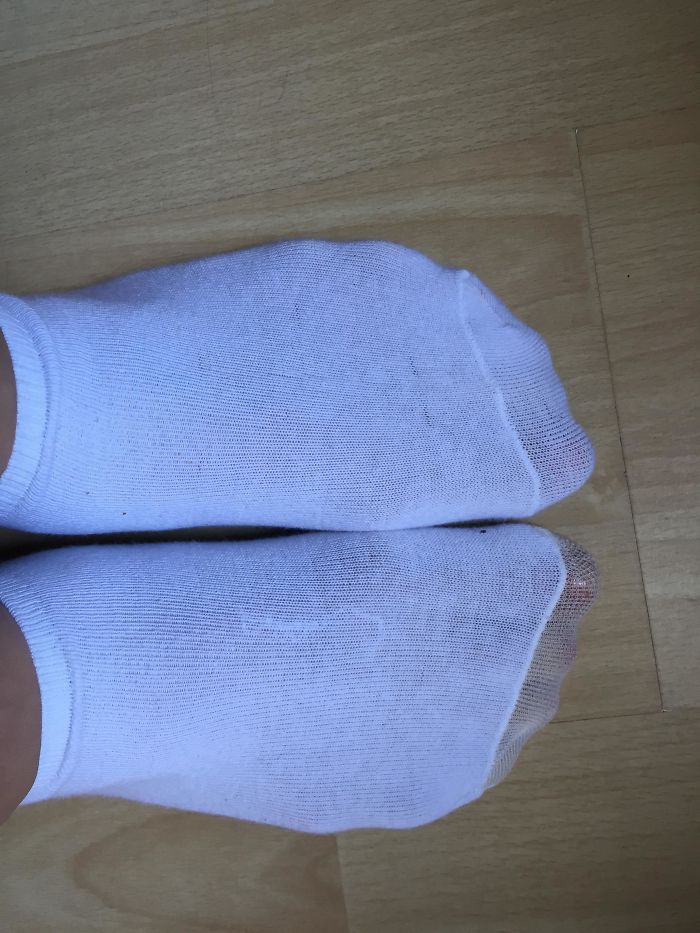 My New Sock Didn't Get Fully Woven In The Toe Area. It's Only One Set Of Thread
