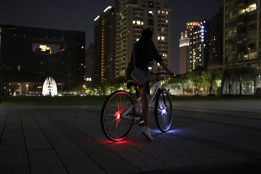 Keep Bicycles Brightly Lit Up At Night Keep Bicycles Brightly Lit Up At Night