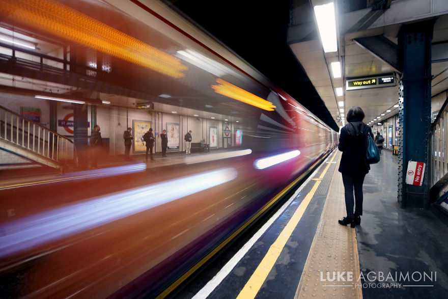 London Photographer Captures Awesome Shots Of People Waiting For Trains