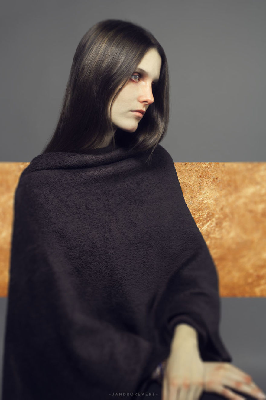 'my Confession', Stunning Portraits Blessed In Gold