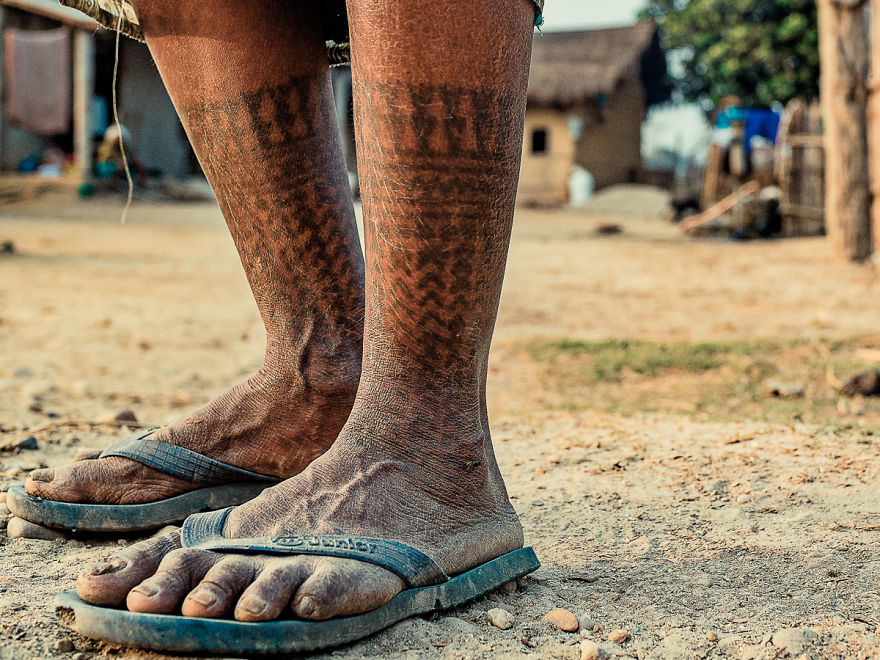 I Documented The Last Tattooed Women Of The Tharu Tribe