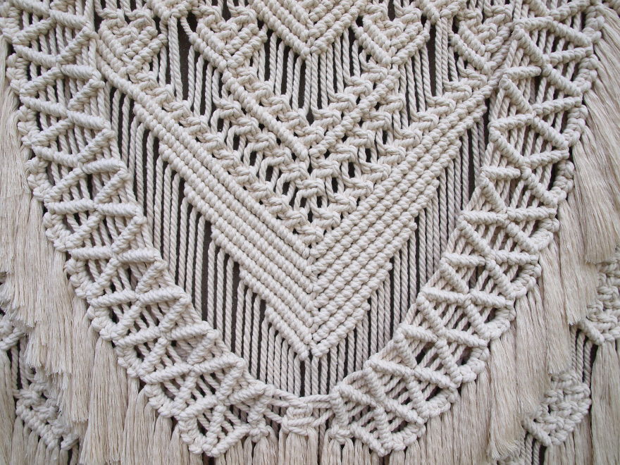 I Transformed 250 Meters Of Rope Into This Boho Wall Hanging.