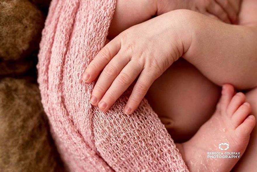 Photographer Takes Pictures Of Babies As Never Seen Before