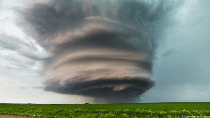 Storm Chaser Mike Hollingshead And His Jaw-Dropping Photos