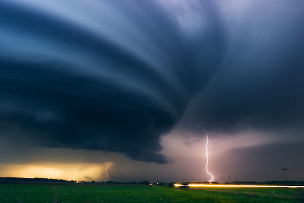 Storm Chaser Mike Hollingshead And His Jaw-Dropping Photos