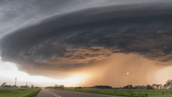 Storm Chaser Mike Hollingshead And His Jaw-Dropping Photos