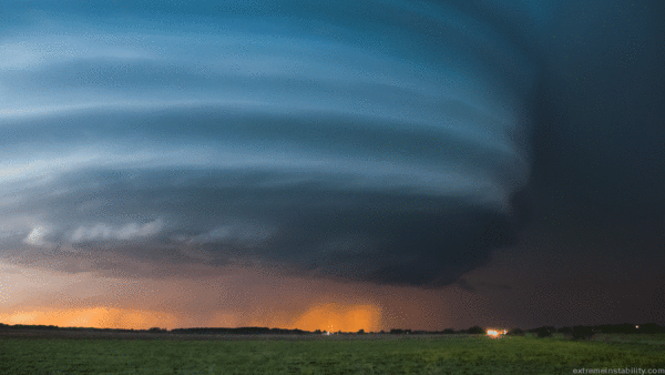 Storm Chaser Mike Hollingshead And His Jaw-Dropping Photos