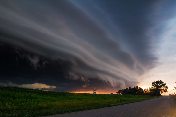 Storm Chaser Mike Hollingshead And His Jaw-Dropping Photos