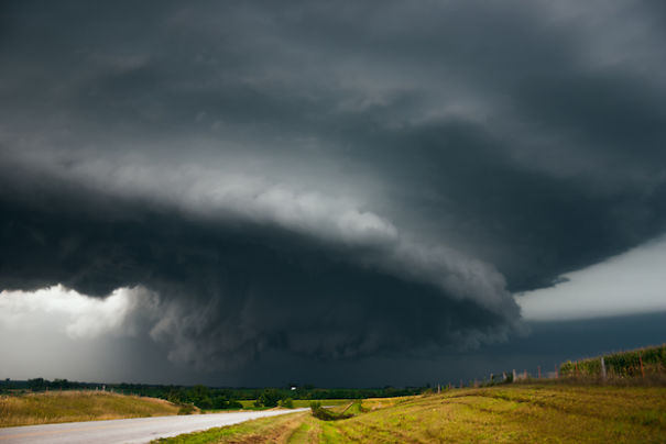 Storm Chaser Mike Hollingshead And His Jaw-Dropping Photos
