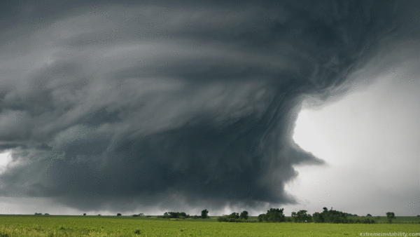 Storm Chaser Mike Hollingshead And His Jaw-Dropping Photos