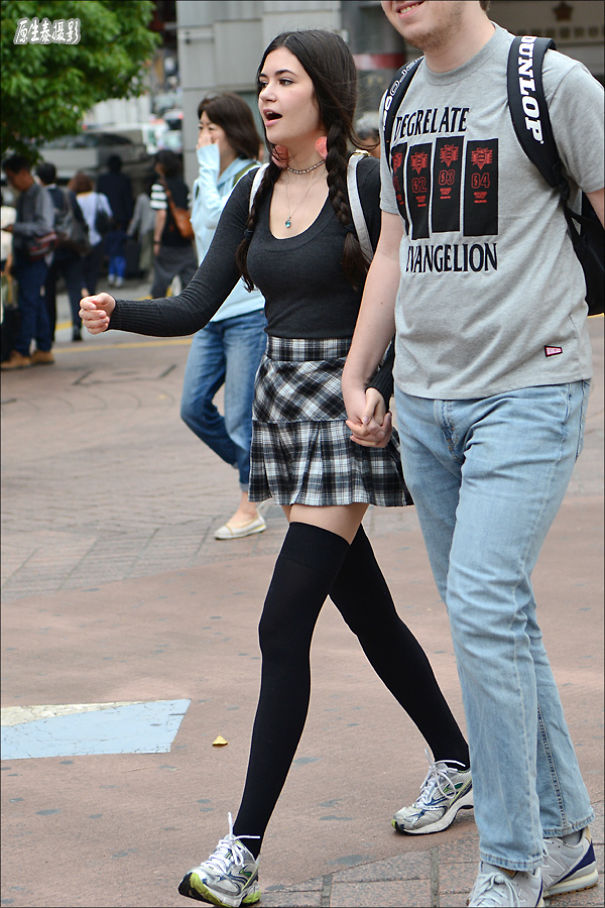 Street Beat: Tokyo Fashion Beauty Skirt Shorts Elegant Fan! (Photos) Street Beat: Tokyo Fashion Beauty Skirt Shorts Elegant Fan! (Photos)