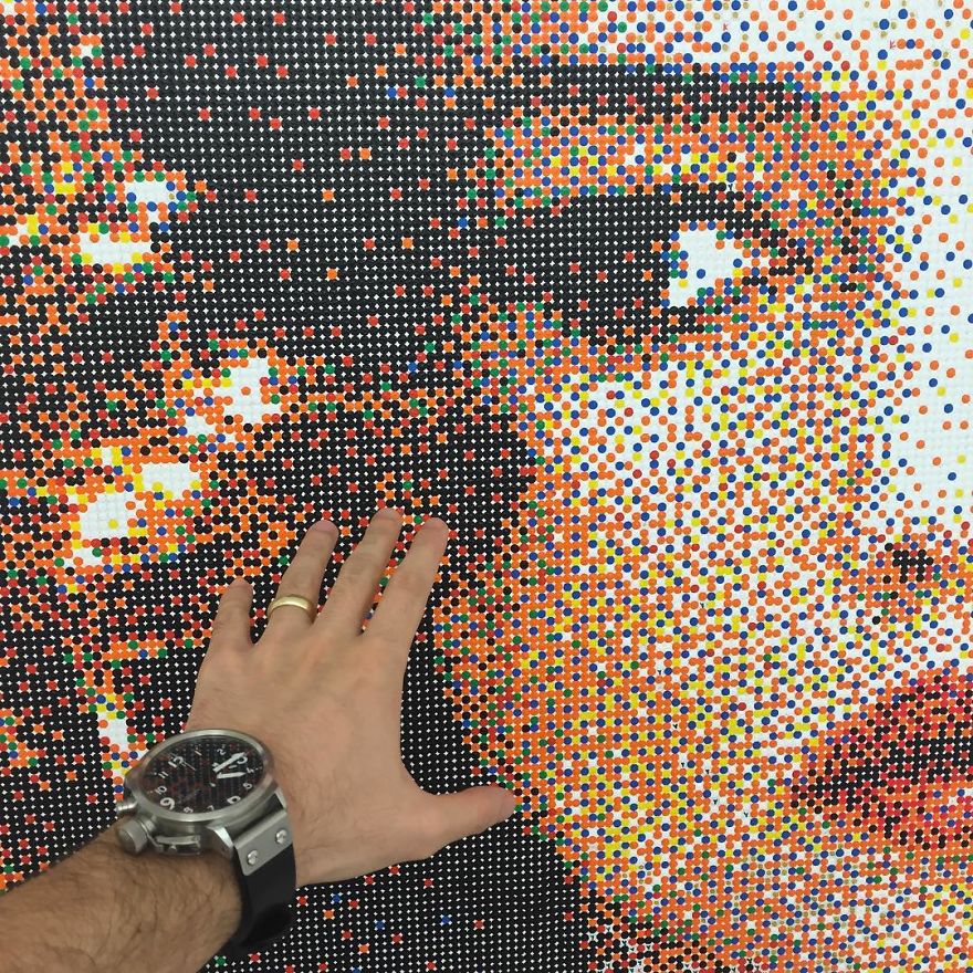 Turkish Artist Recreates Movie Scenes Using Thousands Of Small Colored Dots