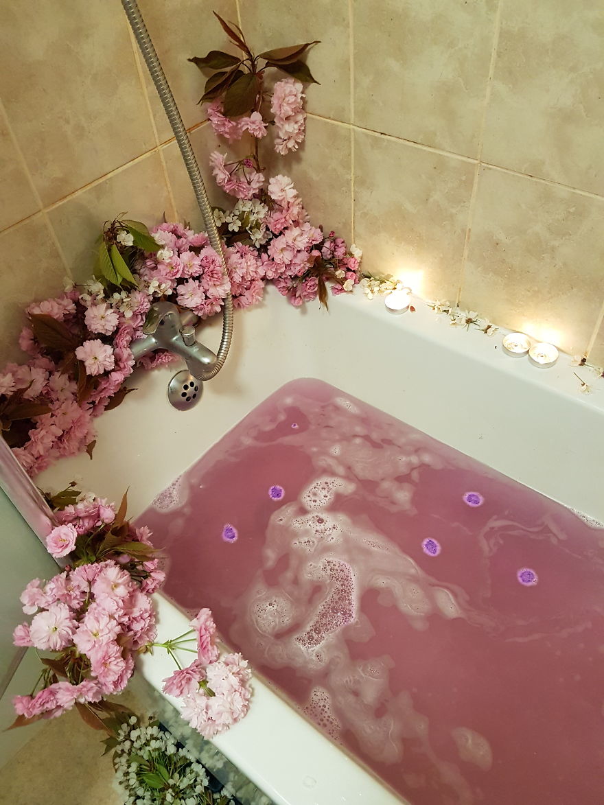 I Make Going Home And Relaxing In The Tub A Whole Other Level Of Chilling I Make Going Home And Relaxing In The Tub A Whole Other Level Of Chilling