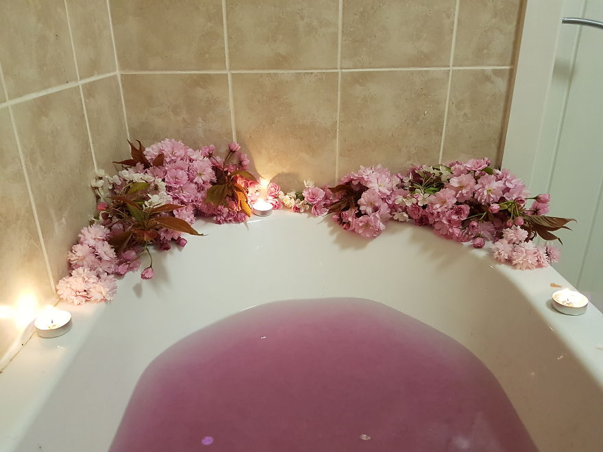 I Make Going Home And Relaxing In The Tub A Whole Other Level Of Chilling I Make Going Home And Relaxing In The Tub A Whole Other Level Of Chilling