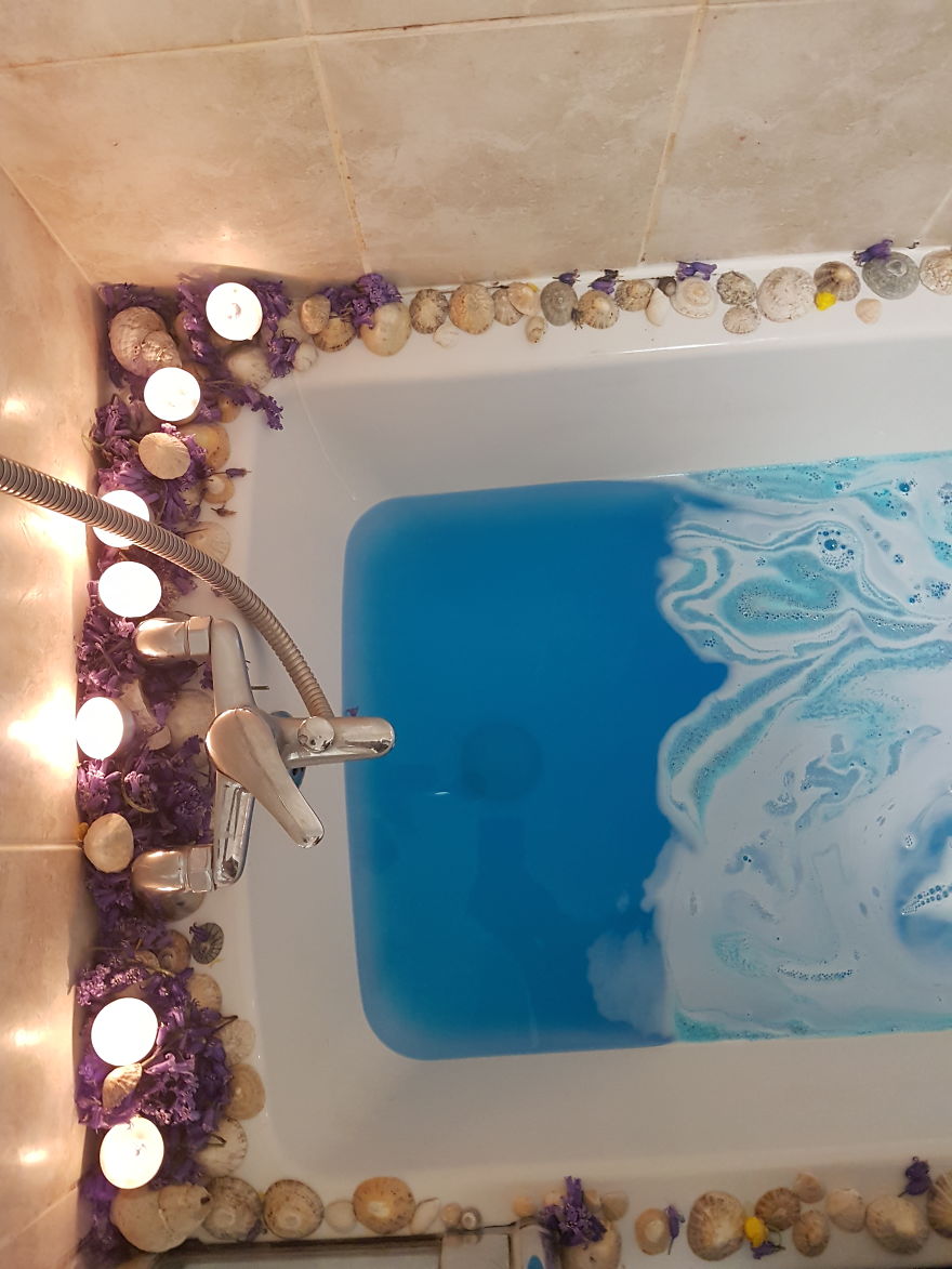 I Make Going Home And Relaxing In The Tub A Whole Other Level Of Chilling I Make Going Home And Relaxing In The Tub A Whole Other Level Of Chilling