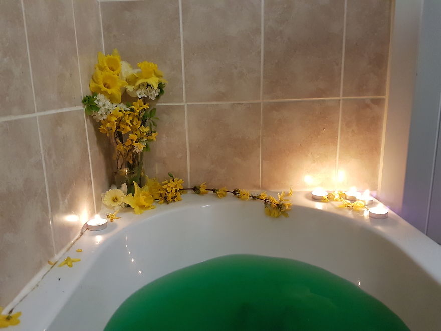 I Make Going Home And Relaxing In The Tub A Whole Other Level Of Chilling I Make Going Home And Relaxing In The Tub A Whole Other Level Of Chilling