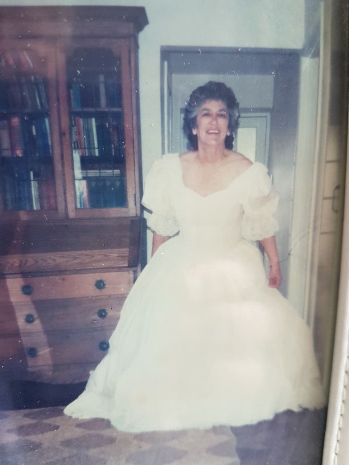 My Late Mum. On My Wedding Day. In My Dress. Before I Put It On! She Thought This Was Hilarious