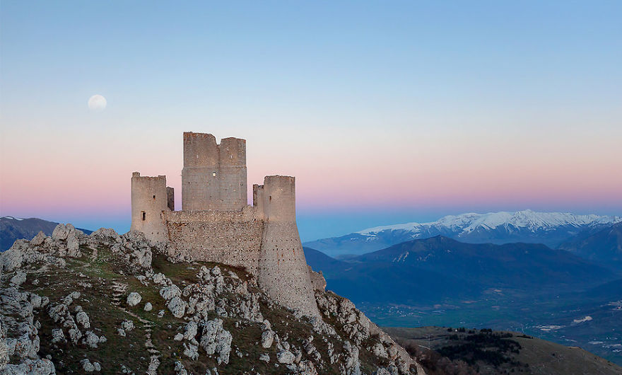Italy Is Giving Away Old Castles For Free, And Here's How You Can Get One