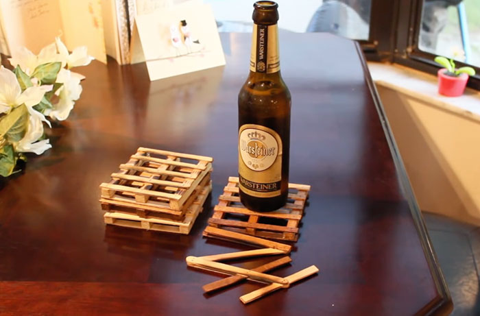 Cheap And Easy Pallet Coasters From Popsicle Sticks