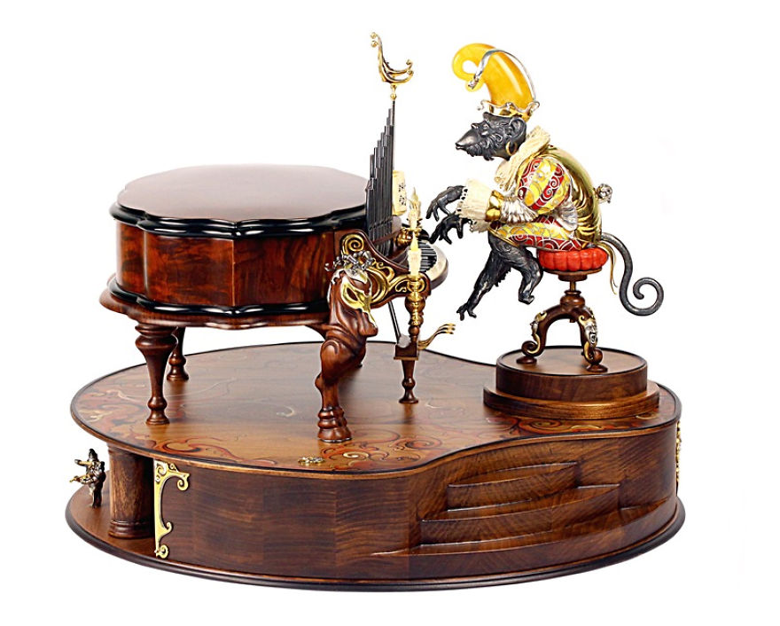 10 Wonderful Exclusive Silver Figurines