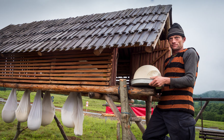 14 Aspects Of Rural Life In Romania That Will Fascinate You