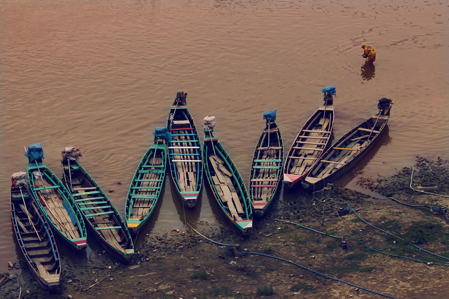 The Women And The Boats - Ruma, Bandarban, Bangladesh