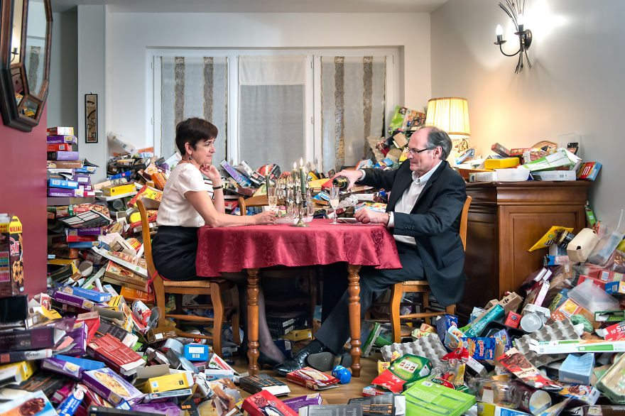 This Photographer Stored His Trash For 4 Years And Then Created This Powerful Photo Series